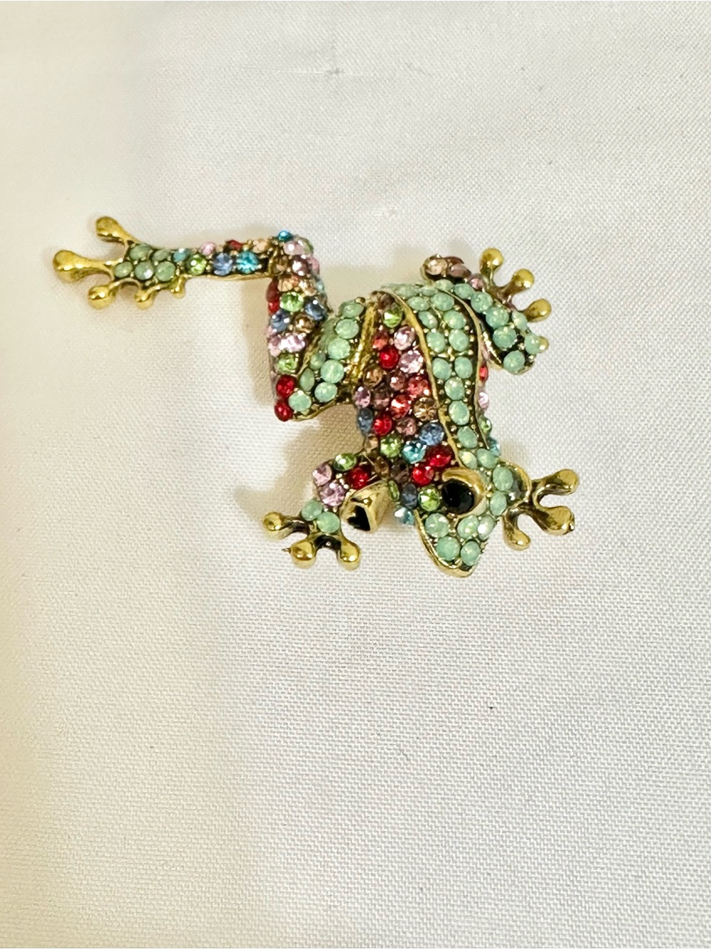 Fashion Jewelry Gold Tone Multicolor Crystal Frog Brooch